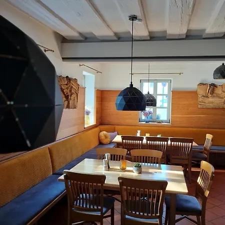 Zur Post Guest house 3*