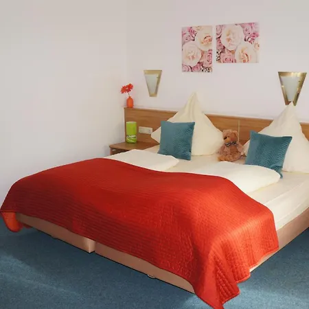 Zur Post Guest house 3*