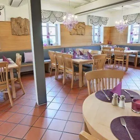 Zur Post Guest house 3*